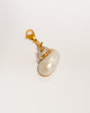 Charm coquillage et dorure