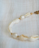bracelet coquillages trompettes détail artisanal Jubai Swimwear Guadeloupe